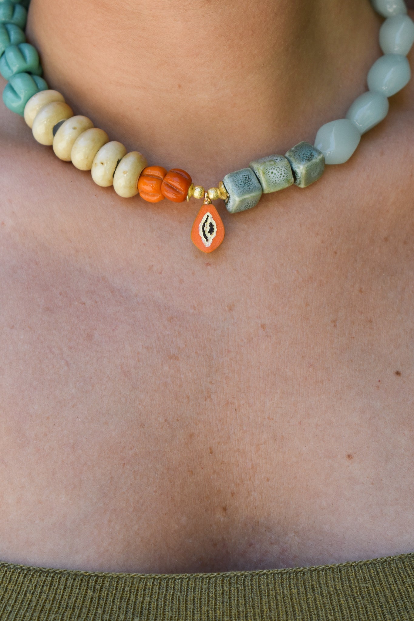 Collar No 67