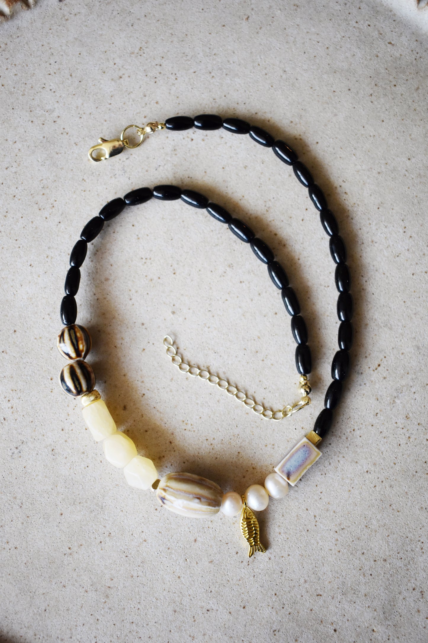 Collar No 111